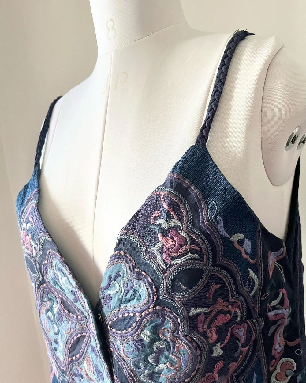 Embroidered vest top  thumbnail view 2