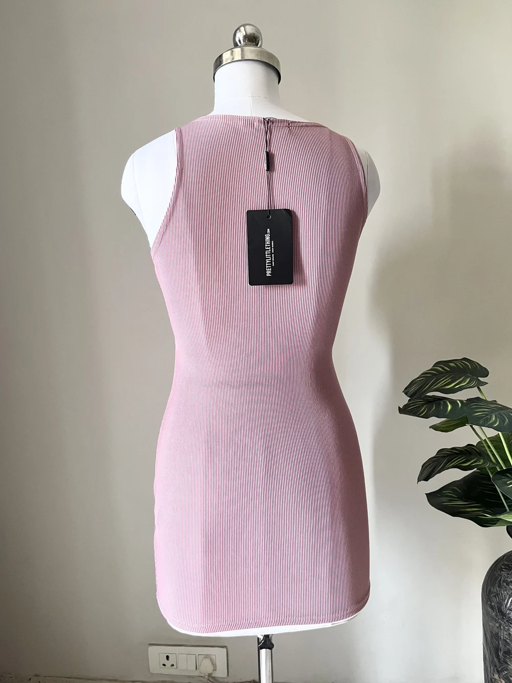 Lavender Cut-out bodycon dress  thumbnail view 2