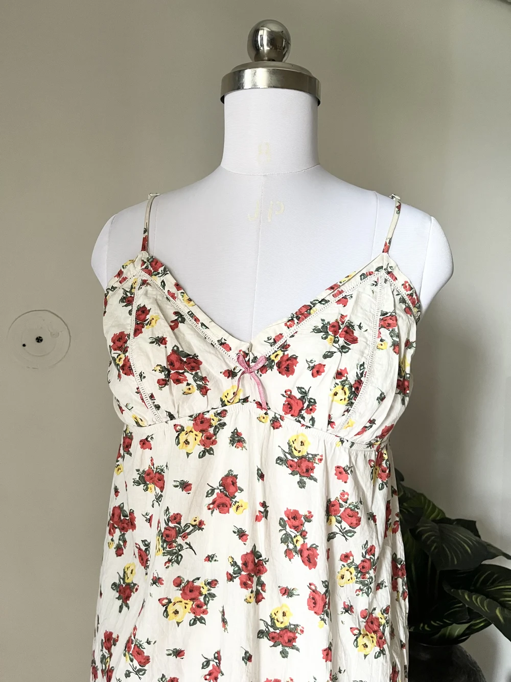 Floral V-neck dress thumbnail view 5