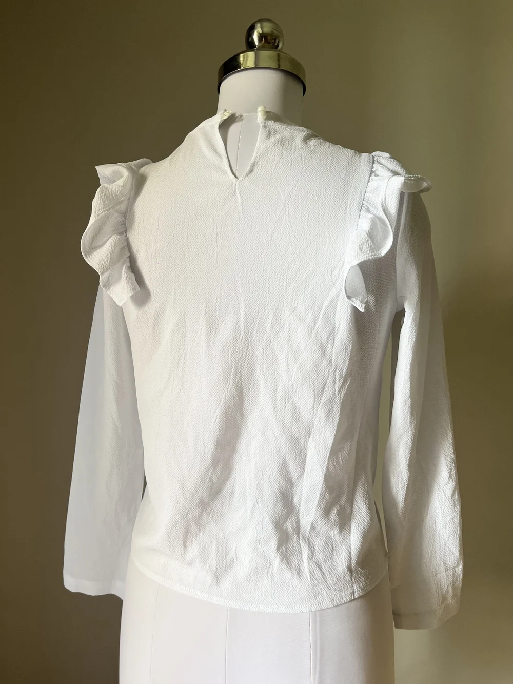 White ruffle shirt-style top thumbnail view 4