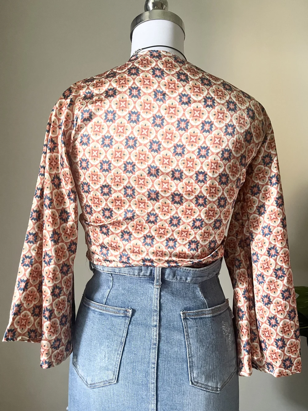 Multicolored Wrap top thumbnail view 2