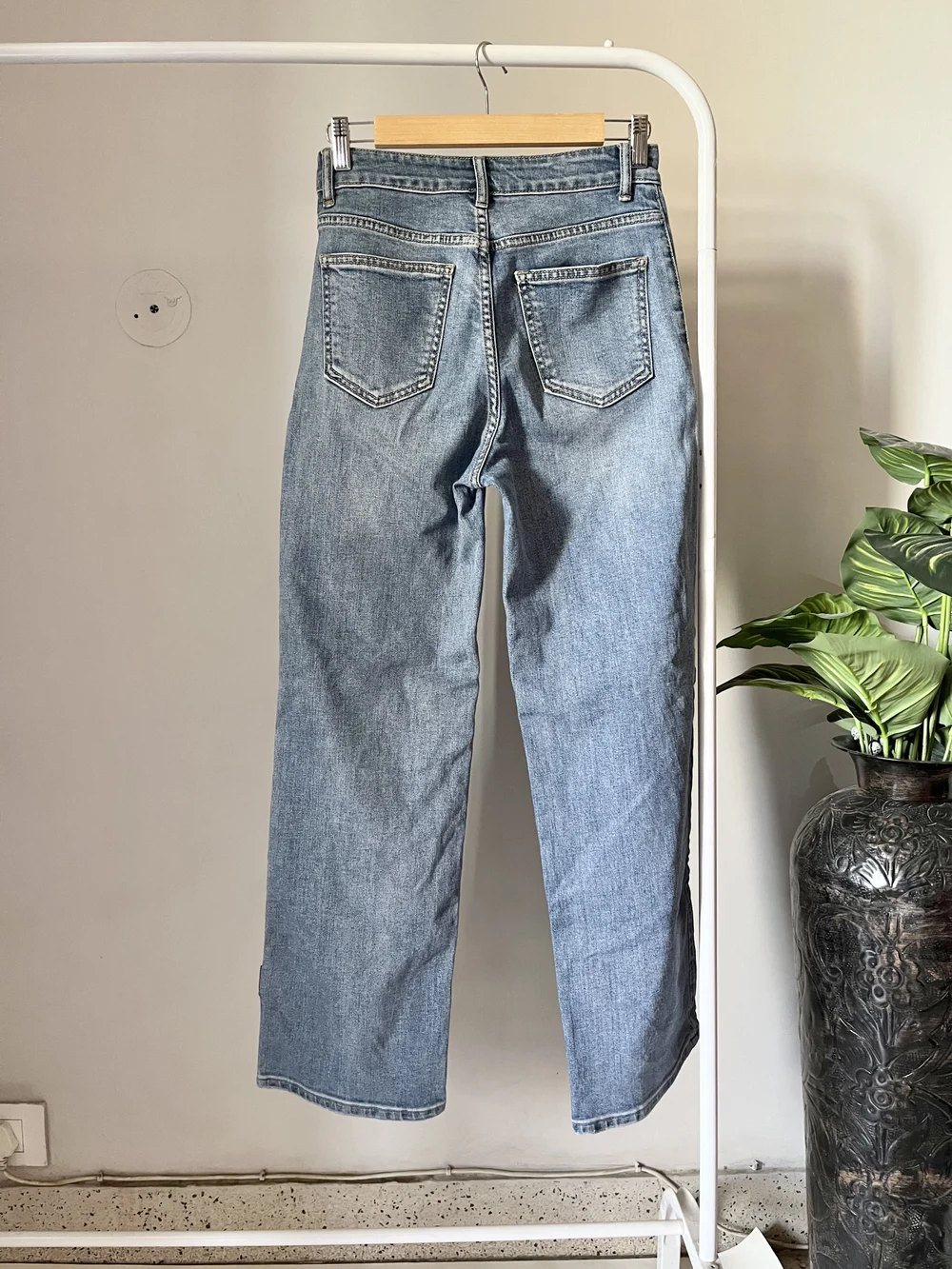 Blue high-waist wide leg Jeans  thumbnail view 2