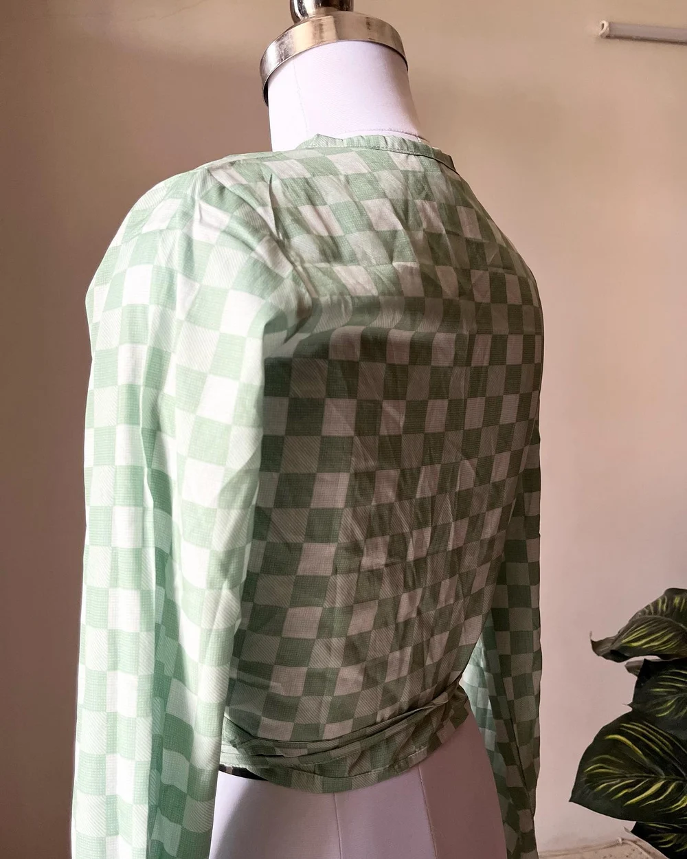 Grid wrap top  thumbnail view 2