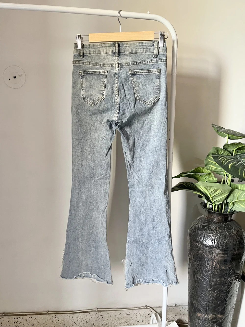 Blue bell bottom embroidery Jeans  thumbnail view 4