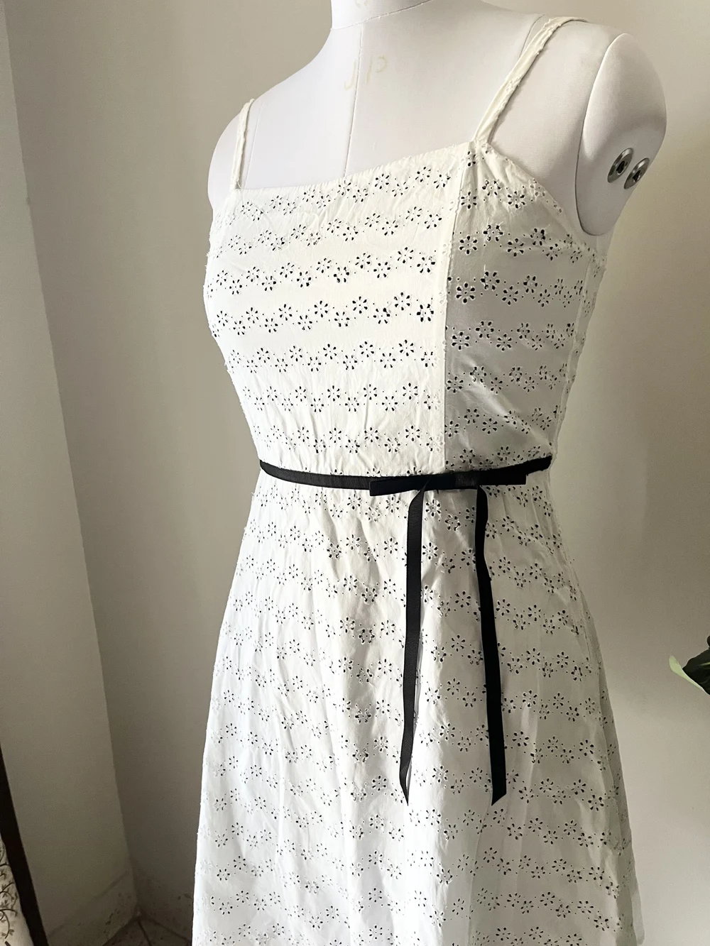 White schiffle dress thumbnail view 4