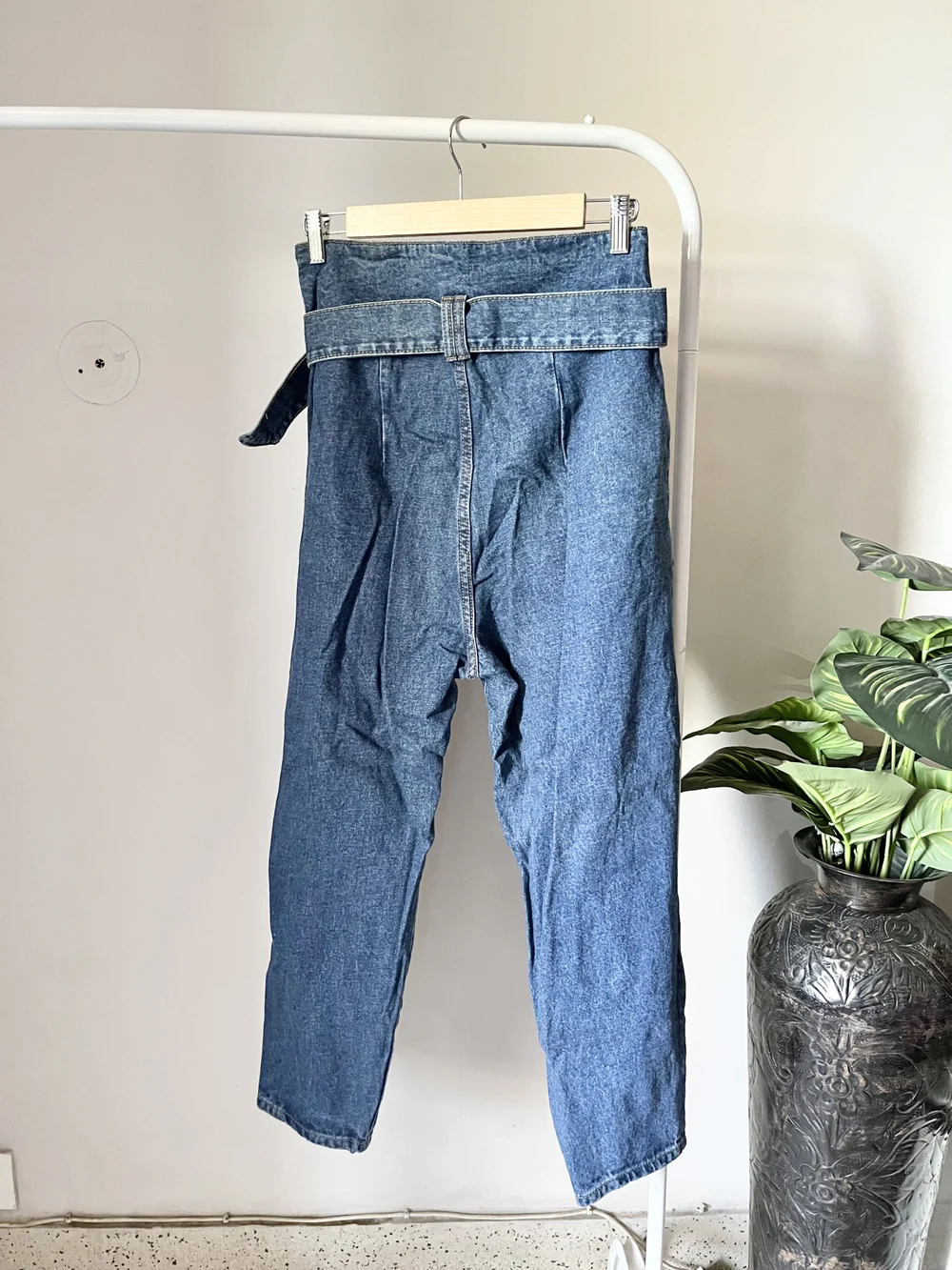 Dark blue tapered fit Jeans thumbnail view 3