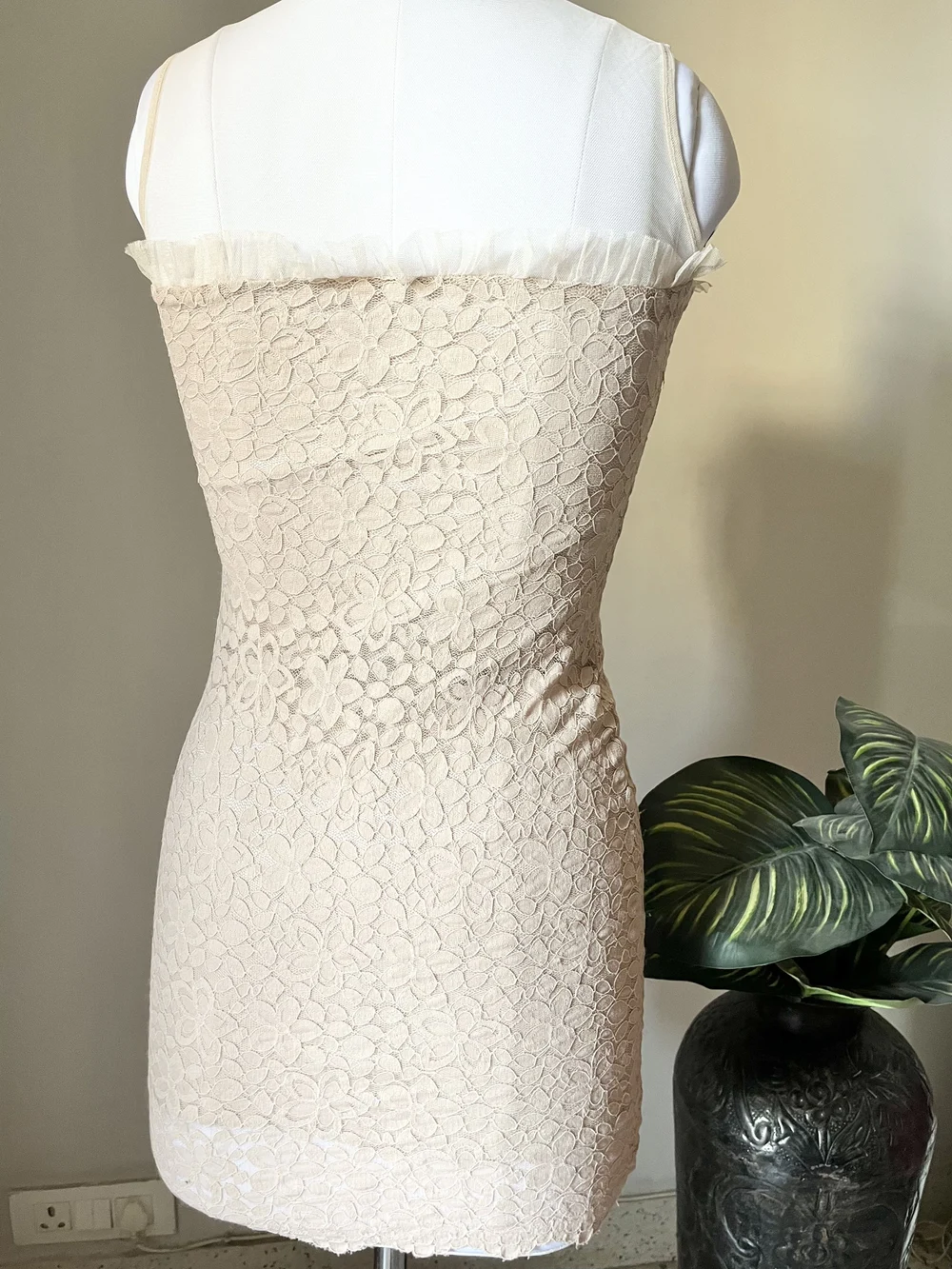 Pink mesh dress (padded) thumbnail view 3