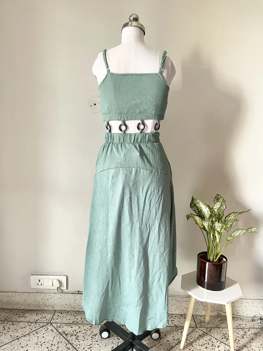 Beachy green solid dress thumbnail view 3