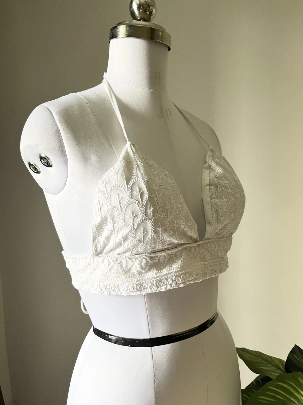 White halter-neck brallet top  thumbnail view 5