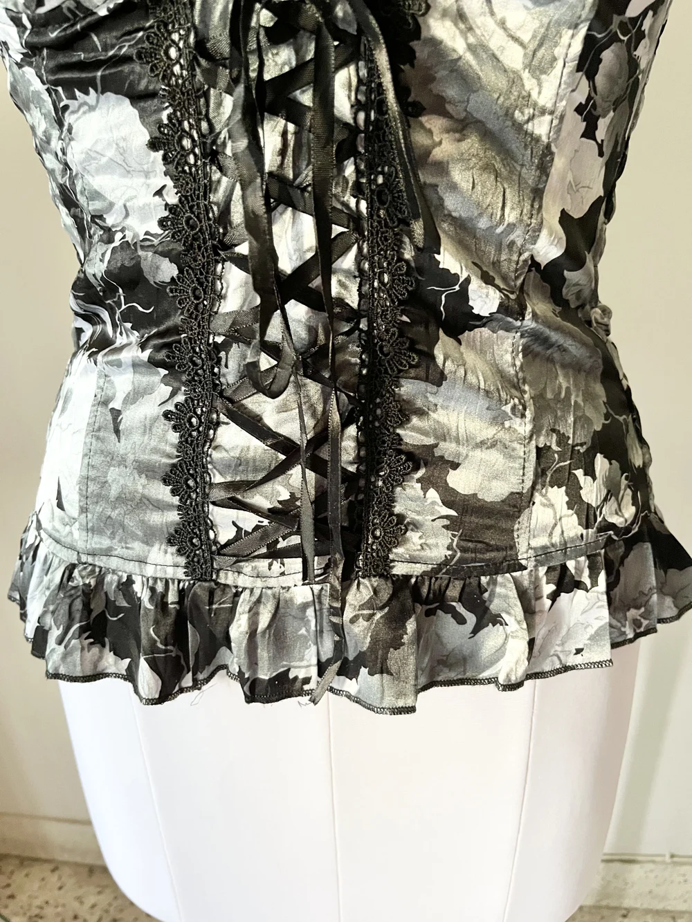 Black floral padded corset top thumbnail view 4