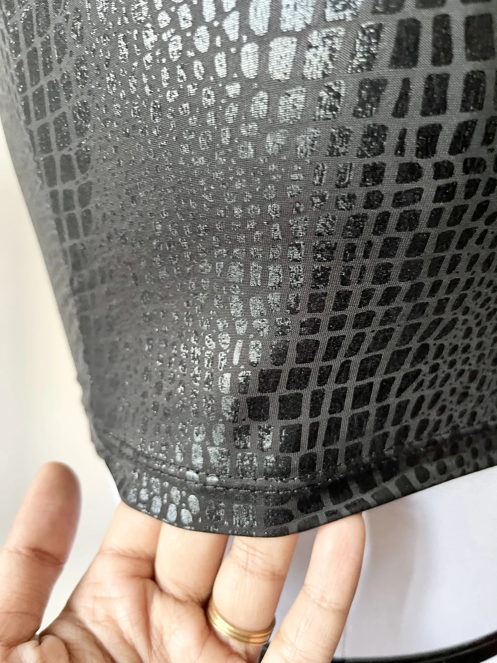 Criss-cross black soft pu top thumbnail view 3