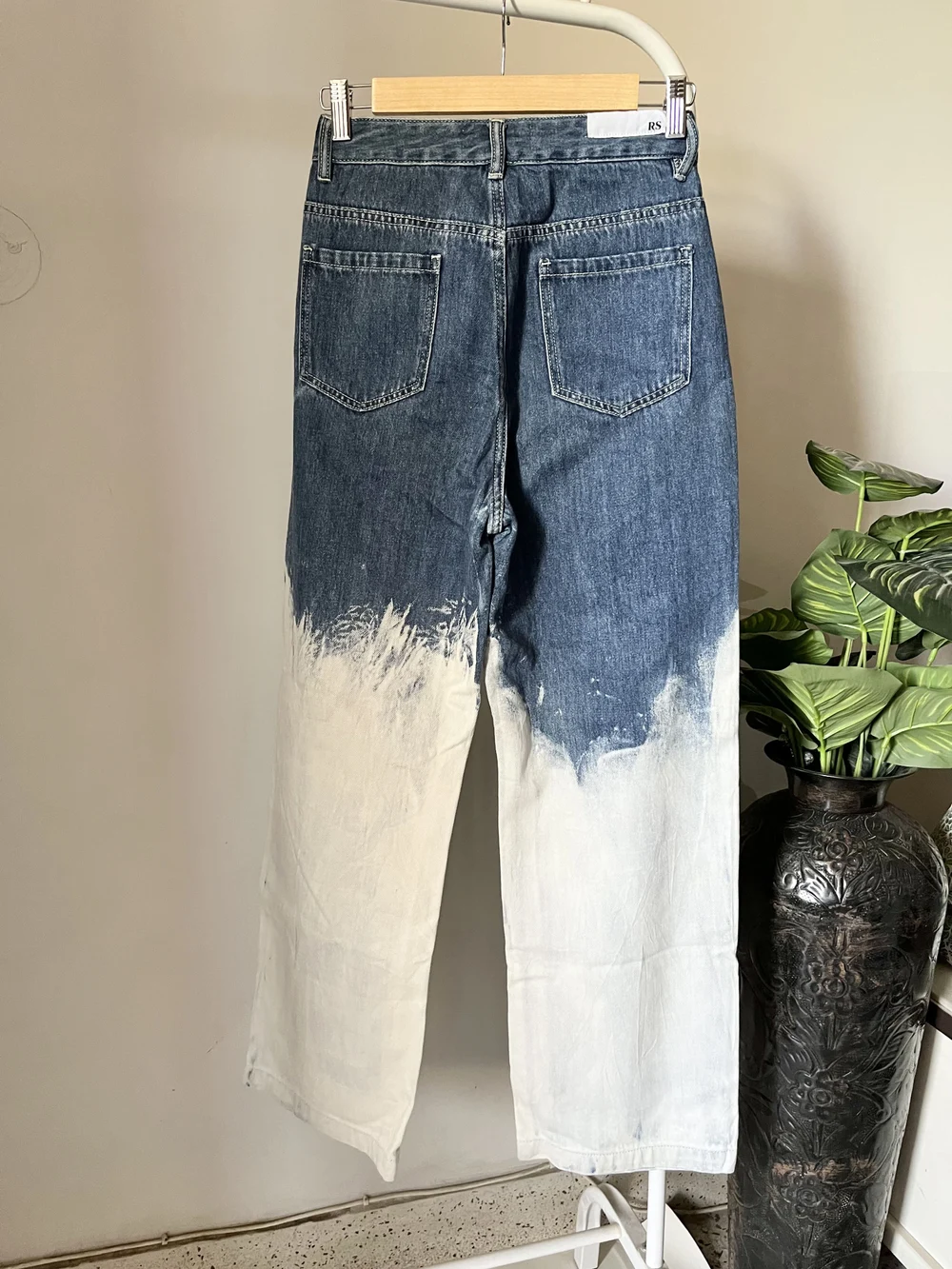 Acid wash wide-leg Jeans  thumbnail view 5