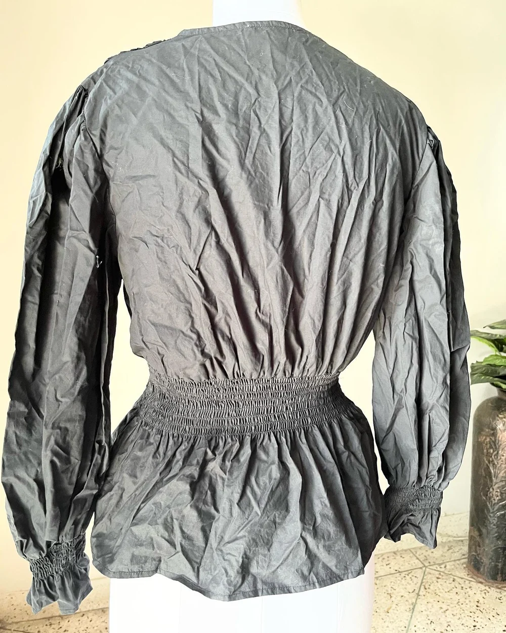 Black peplum top  thumbnail view 3