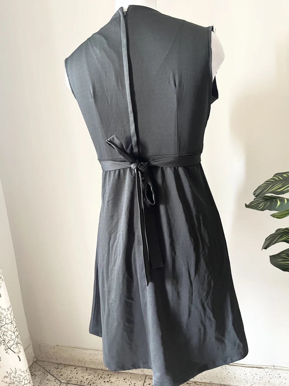 Black & White A-line dress  thumbnail view 4