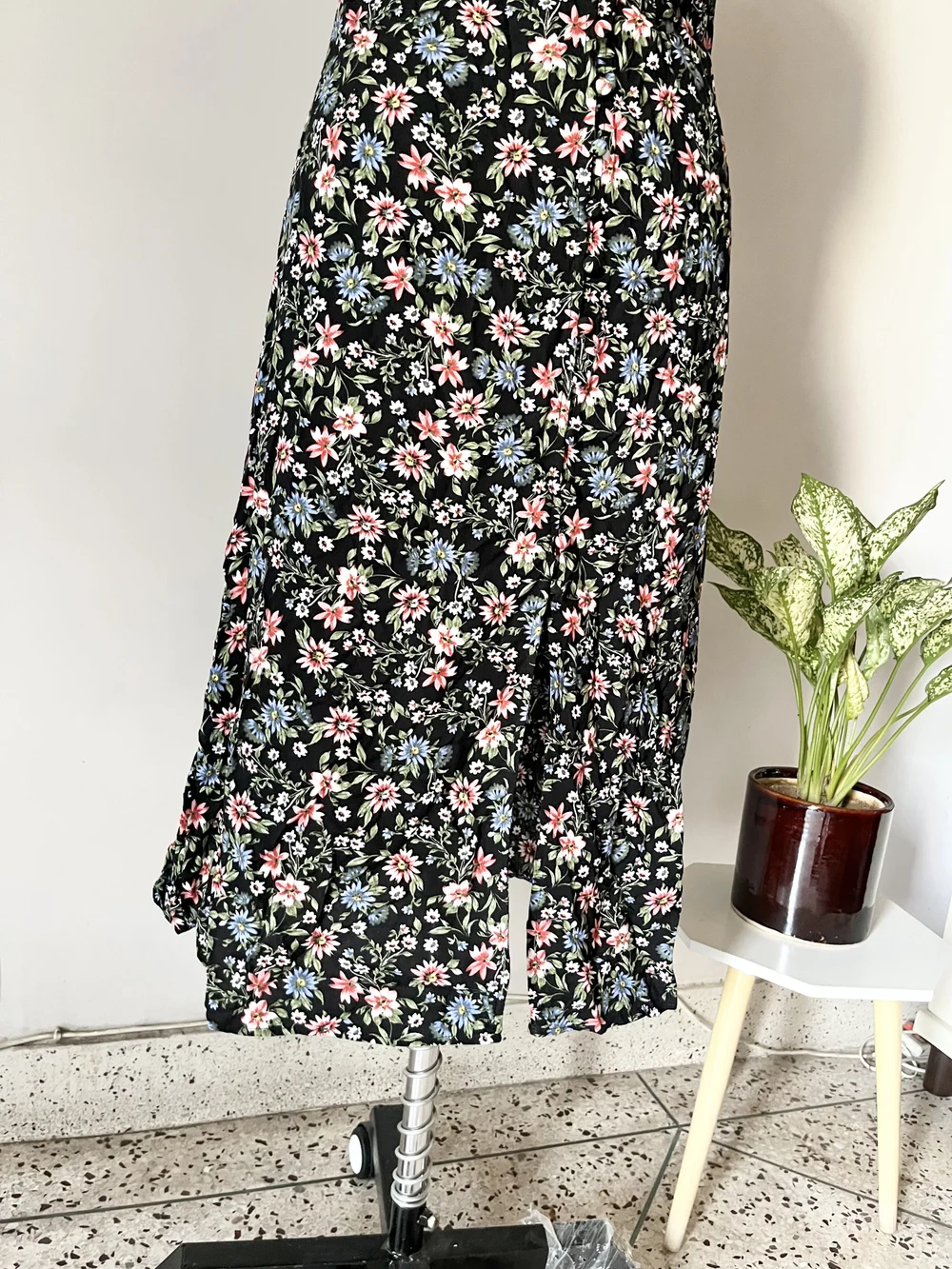 Black floral printed dress  thumbnail view 3