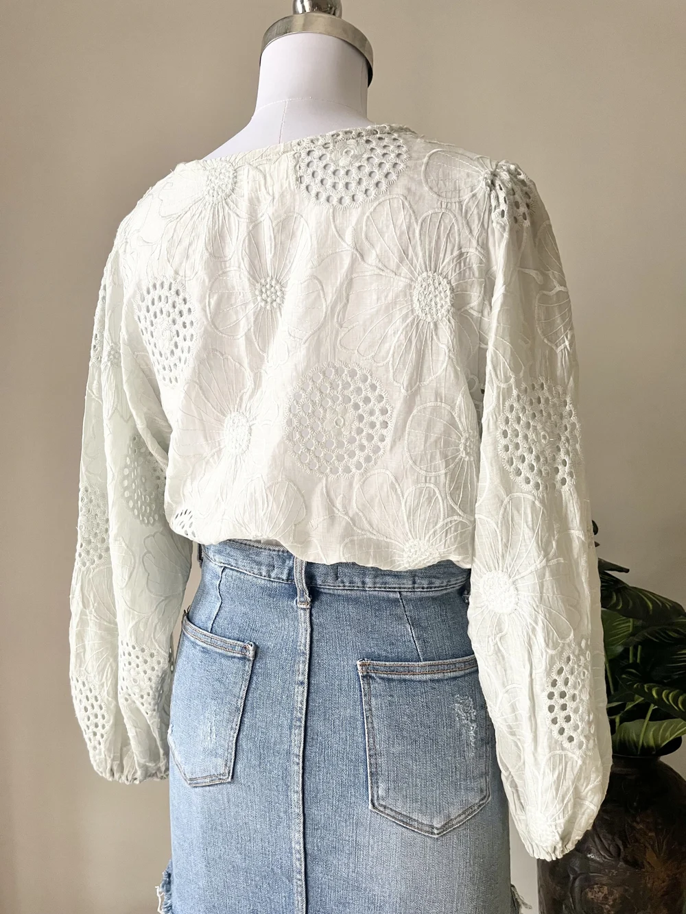 Schiffli lace shirt  thumbnail view 6